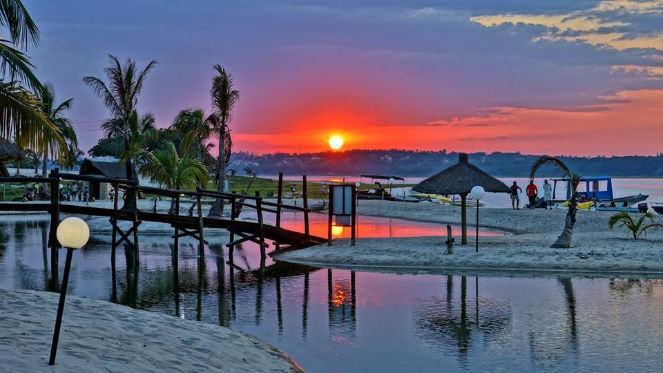 Nghunghwa Lodge Vila Praia Do Bilene ภายนอก รูปภาพ